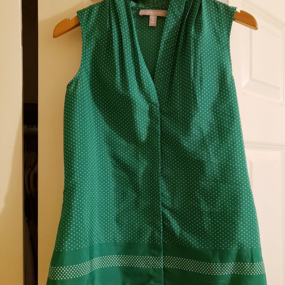Vintage Banana Republic Polka Dot Sleeveless Blouse